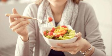 How to Start Eating Healthy for Beginners: A Step-by-Step Guide for 2025