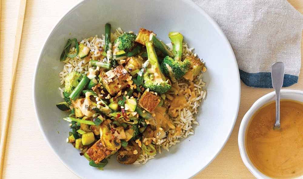 Ginger Turmeric Stir Fry With Brown Rice