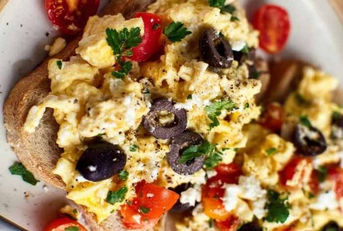 Mediterranean Egg Scramble