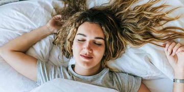 Best Sleeping Position for Anti Aging: Ranked from Worst to Best in 2025