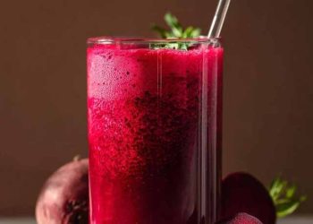 7 Filling Smoothie Recipes That Actually Keep You Full (No Sugar Crashes)