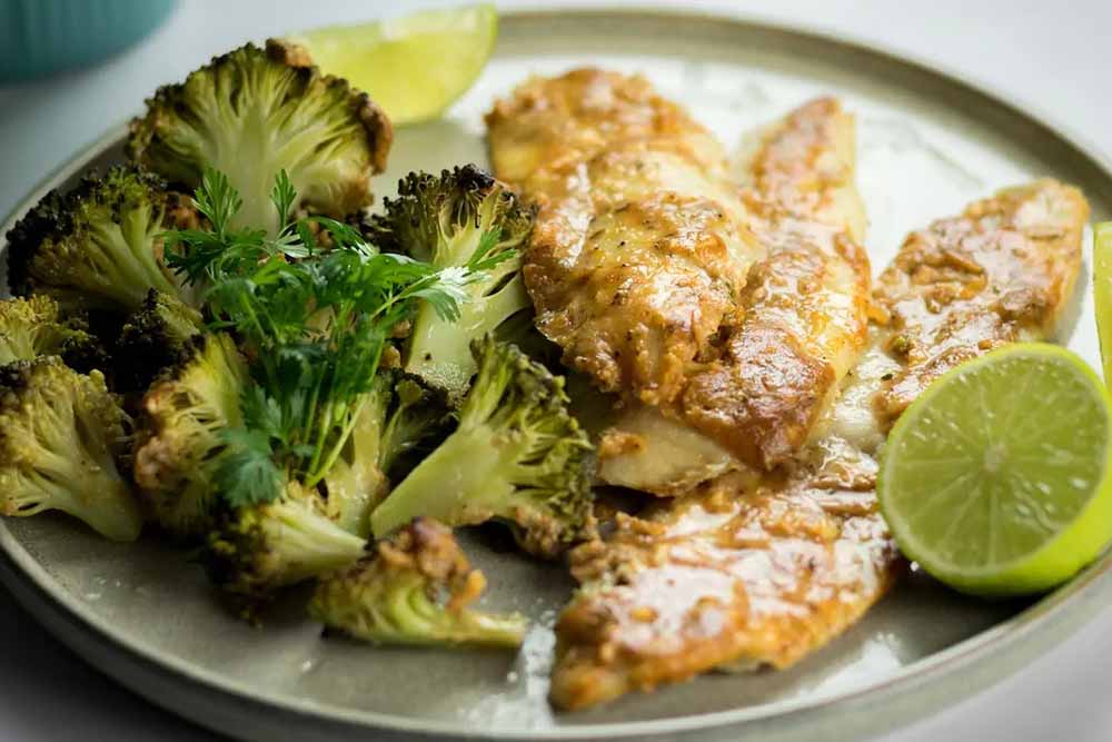Baked Cod with Roasted Broccoli